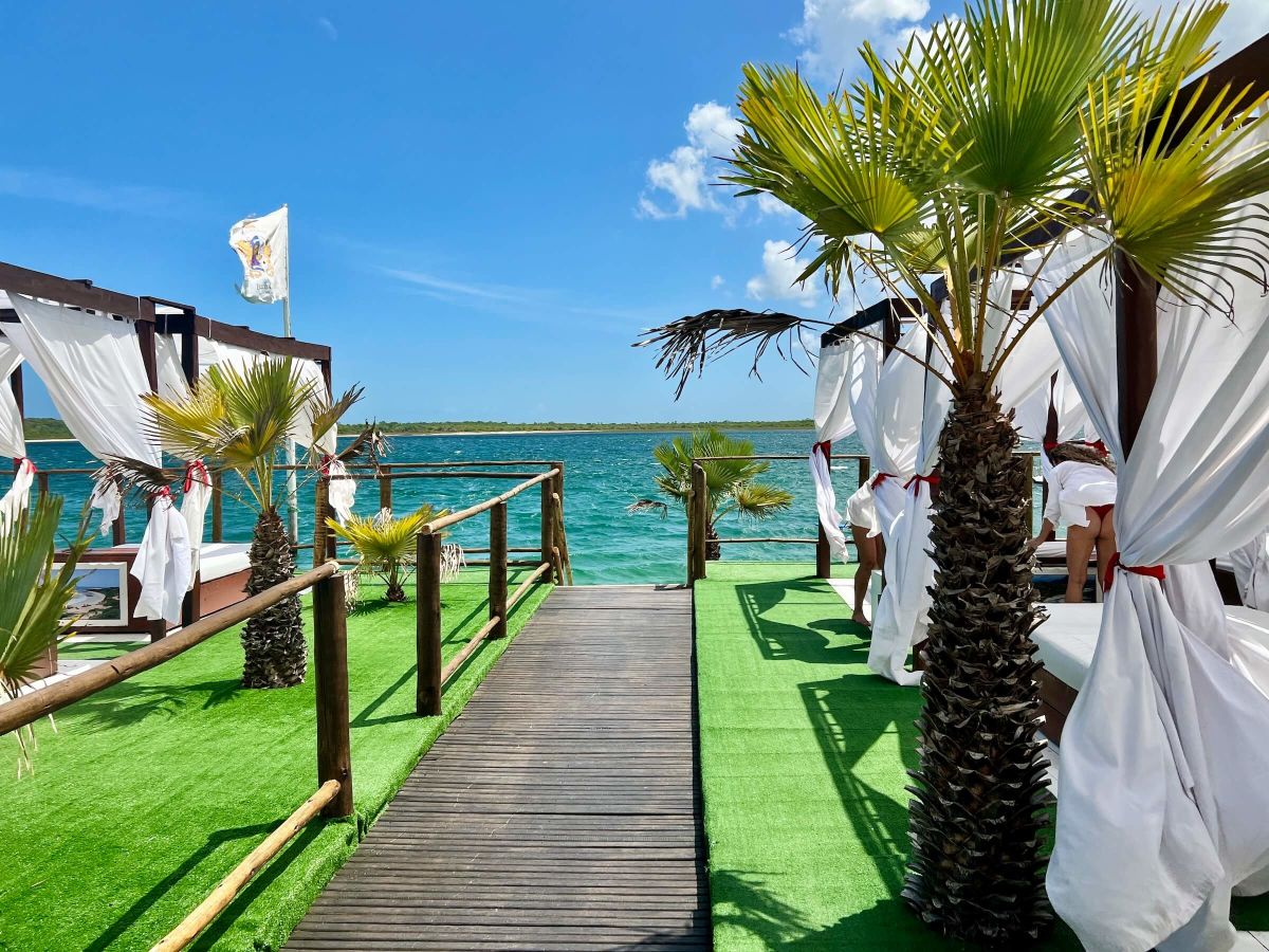 alchymist-beach-club